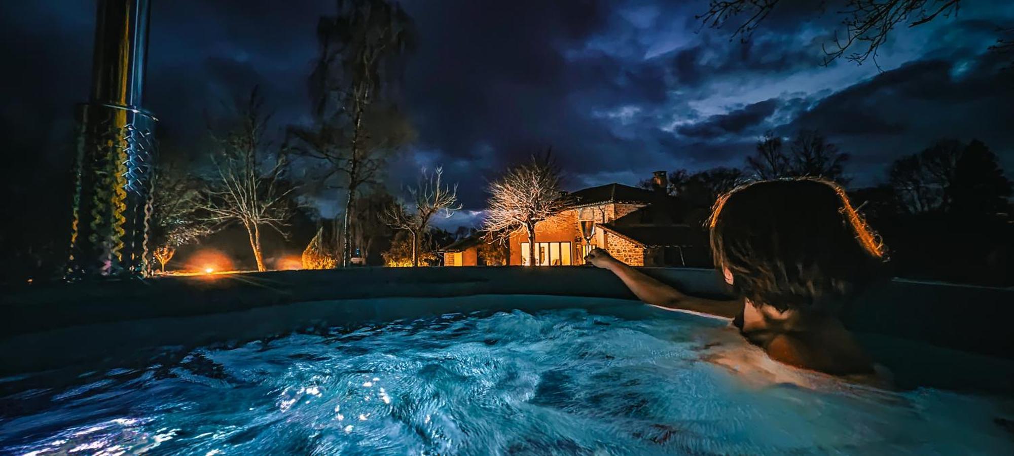 Villa Tagibao Avec Piscine Chauffee Et Spa Lesterps Eksteriør bilde